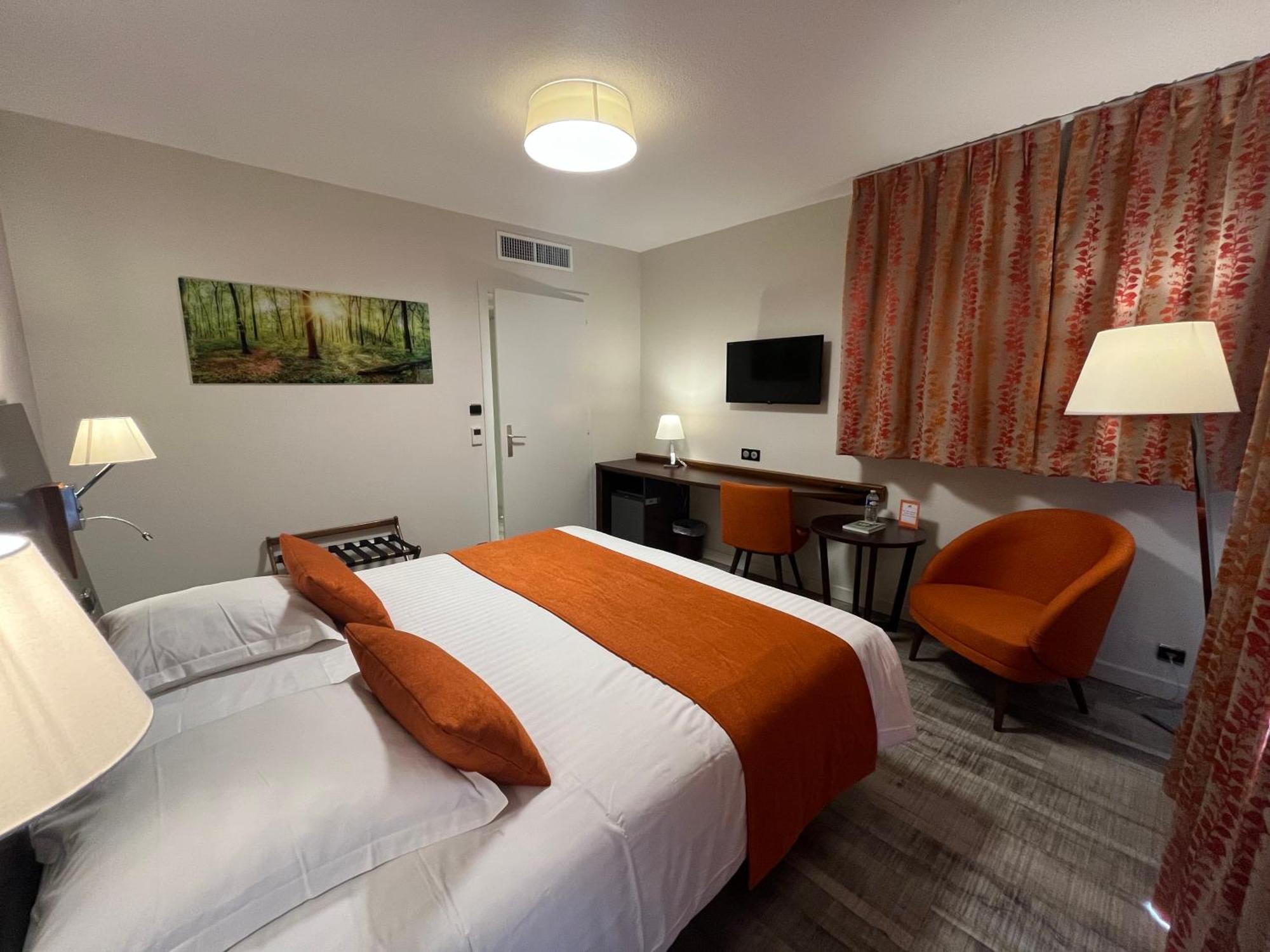 ריביווילה Hotel Le Menestrel מראה חיצוני תמונה