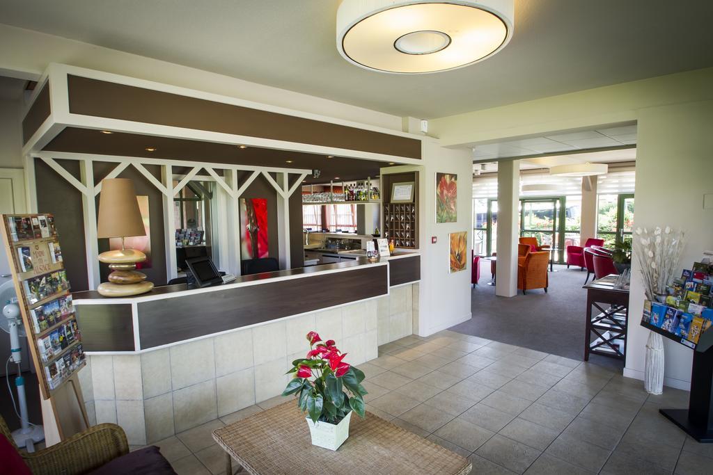 ריביווילה Hotel Le Menestrel מראה חיצוני תמונה